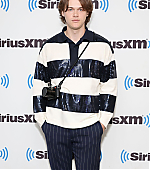 Filename=5B15033808895D_5BCelebrities_Visit_SiriusXM_-_June_282C_20235D_f.jpg
Filesize=1689KiB
Dimensions=1666x2500
Date added=25.03.26 5B15033808895D_5BCelebrities_Visit_SiriusXM_-_June_282C_20235D_f.jpg